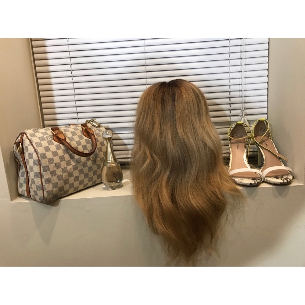 Full lace wig - SOLD!